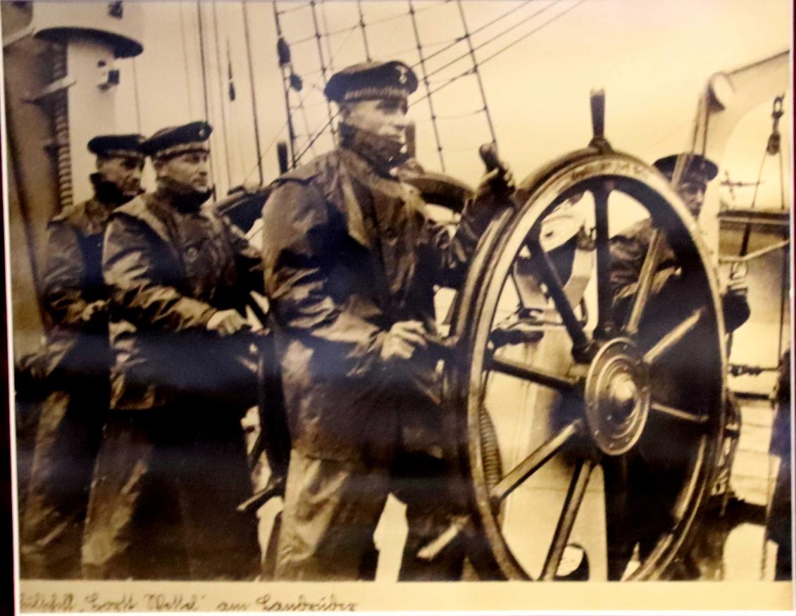Coast Guard Cutter Eagle - Shiff Horst Wessel - Germany